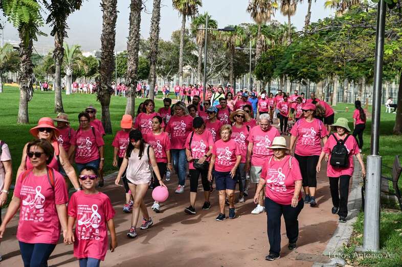 Momento de la caminata solidaria/TA.